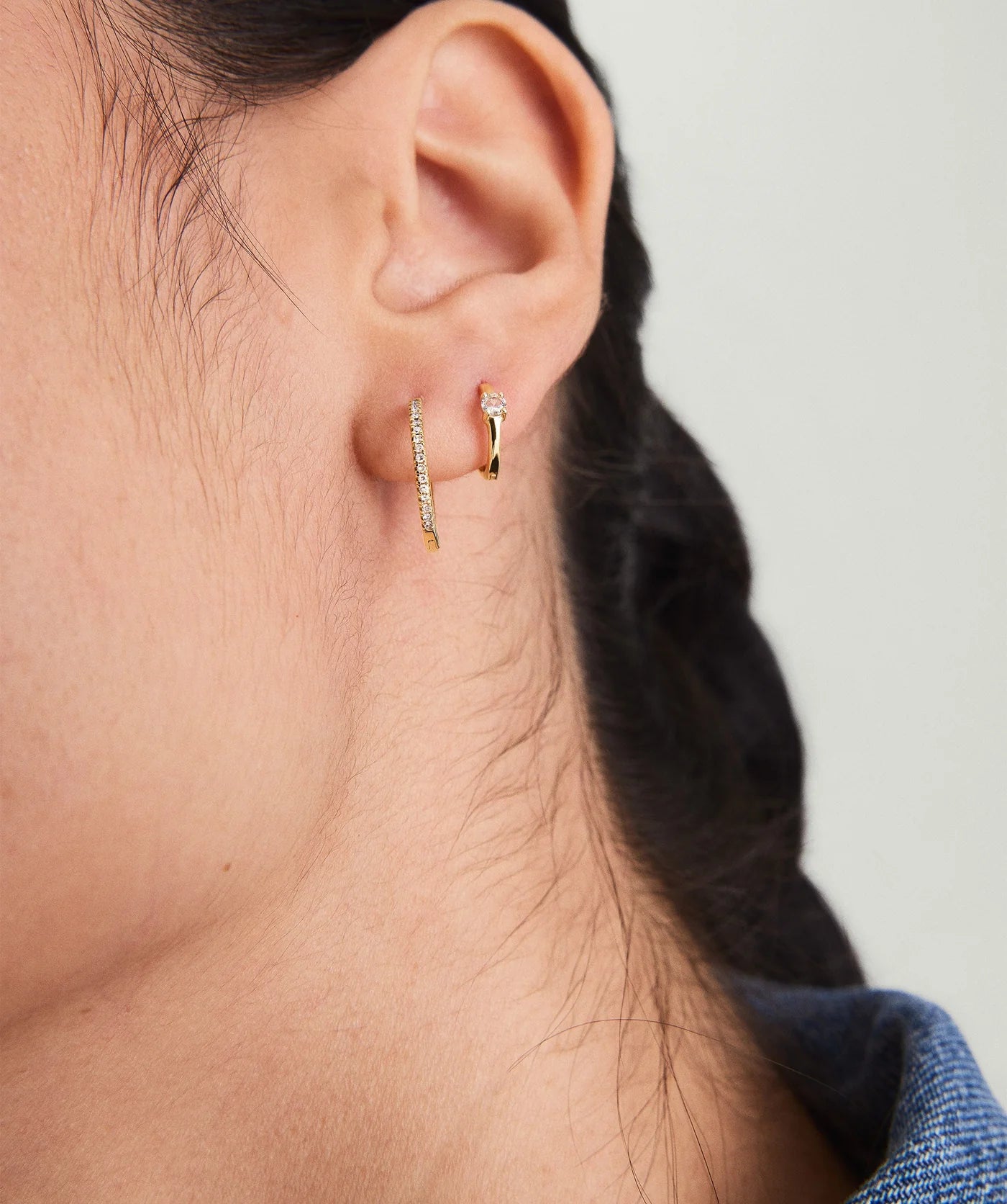 Éclat d’Émeraude Hoop - White Sapphire