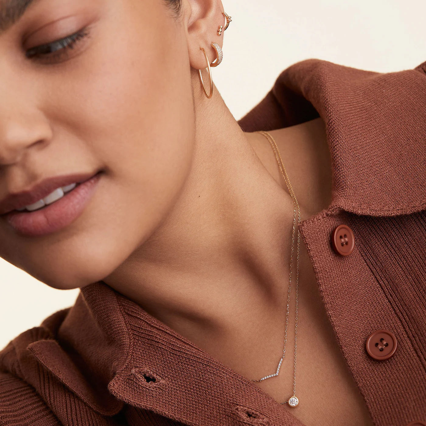 V de Lumière Necklace